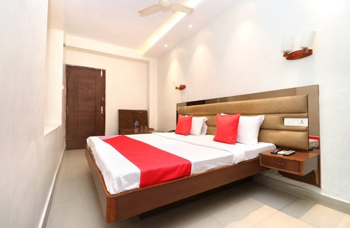Patiala Hotel | OYO 30593 Heritage Corner
