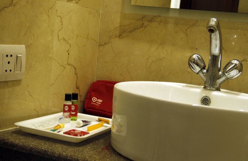 Sector 14 Hotel | OYO 495 Hotel Chaupal