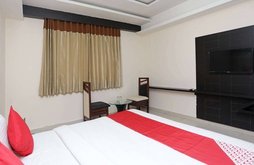 Meerut Hotel | OYO 5183 Hotel Subhadra Residency