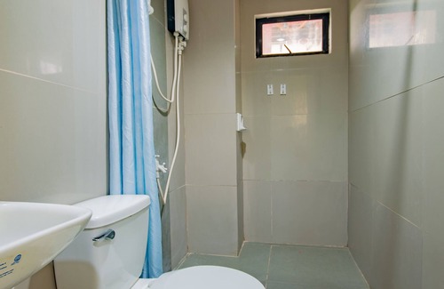 Lahug Hotel | OYO 707 908 Salinas Suites