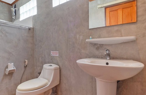 Si Racha Hotel | OYO 757 Black Bamboo Resort
