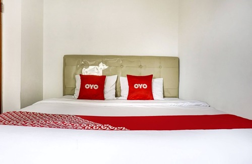 Depok Hotel | OYO 90949 Apartement Cibubur Village