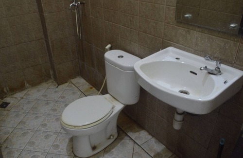 Langowan Hotel | OYO 92880 Wisma Nusantara Near SD GMIM Wiau Lapi