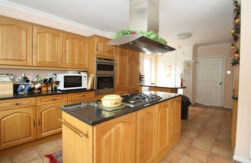 Oakleigh Hotel | Guest House Ellipse