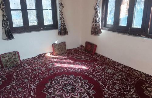 Kokernag Casa | OYO Home Fatima's Homestay