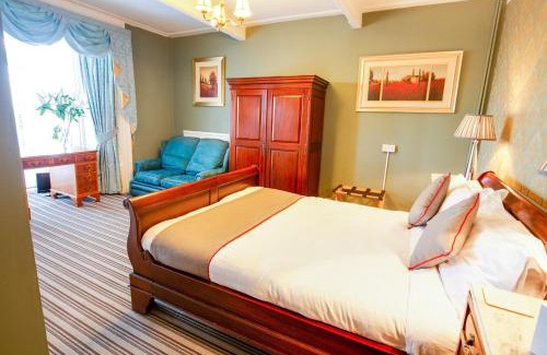 Lamphey Hotel | OYO Lamphey Hall Hotel