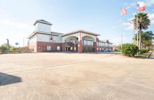Clute Hotel | OYO Townhouse Clute Lake Jackson