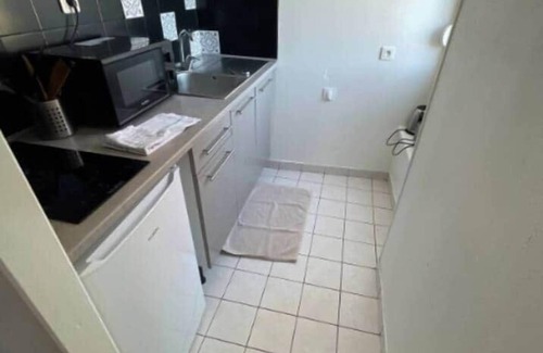 Miroir - Batignolles Apartamento | Oyon T1 * Near train station * Parking * Fiber