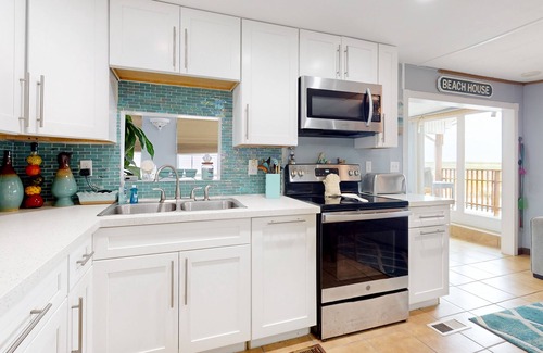 Port Isabel Casa | Oyster Drive Bungalow | House in Port Isabel with SpaceX Views!!