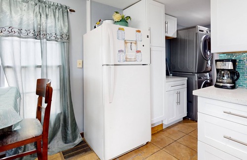 Port Isabel Casa | Oyster Drive Bungalow | House in Port Isabel with SpaceX Views!!
