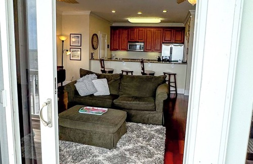 Carrabelle Condominio | Oyster Oasis 2BR/2BA Luxury Condo On The Bay