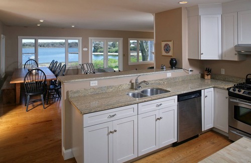 West Chatham Casa | Oyster Pond Waterfront - Chatham, Massachusetts