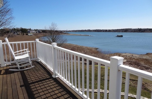 West Chatham Casa | Oyster Pond Waterfront - Chatham, Massachusetts