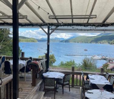 Powell River Apartamento | Oysterbeds offers our Oyster Suite