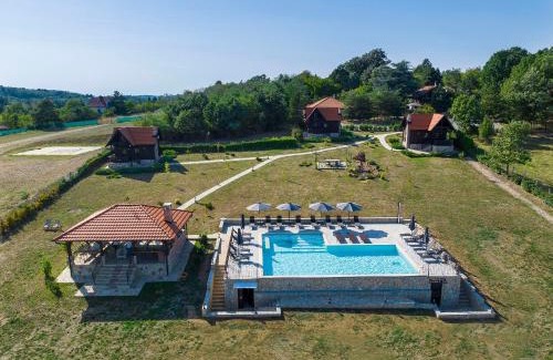 Mladenovac Complejo | Ozoni & Spa