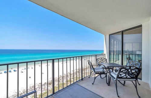 Panama City Beach Condominio | OZsome Beach Retreat ~ Edgewater Tower 2 ~ 2 Bed + Bunks ~ Beachfront Sleeps 10