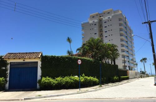 Jardim Rio da Praia Casa | Pé na Areia com Piscina e Churrasqueira - 2 suítes