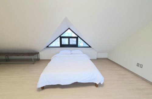 Seogyo-dong Villa | P house