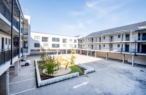 Paarl Apartamento | Paarl Studio 138 - Ultra Modern Apartment with AC and onsite Parking