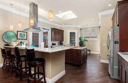 Crown Point Casa | ¡Cerca de Mission Bay y Pacific Beach! Oasis privado con piscina climatizada!