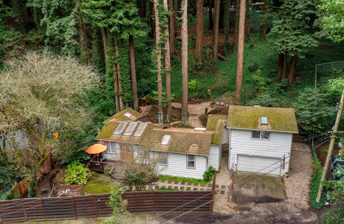 La Honda Cabina | Pacific Coast Redwoods Cabin for Family