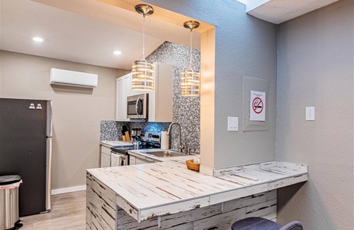 Barelas Casa | Pacific Edge C - 1 bed 1 bath | 1 Bed, 1 Bath