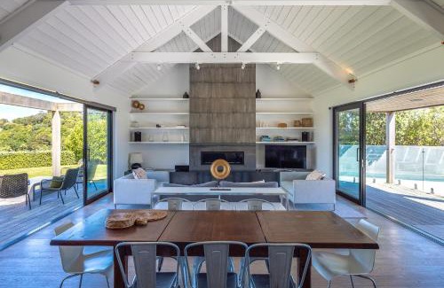 Surfdale Casa | Pacific Escape, Oneroa - Be My Guest Waiheke