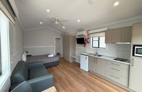 Heatherbrae Hotel | Pacific Gardens Village