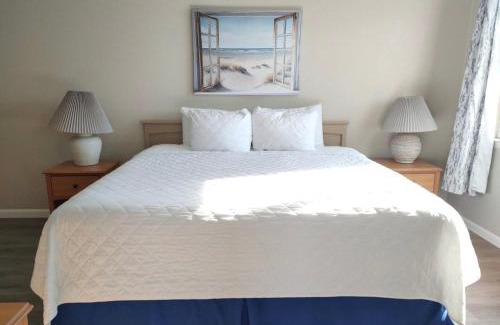 Oceano Casa | Pacific Plaza #408 - Shipwrecked - 1BdrmUp-K-QSofa