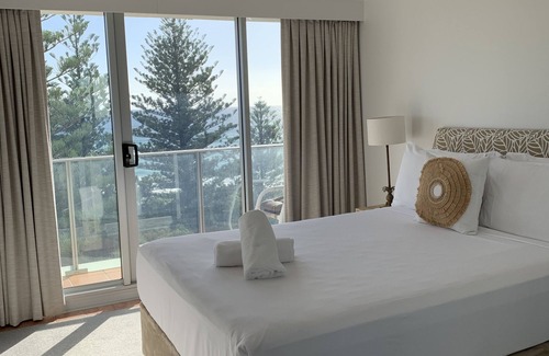 Burleigh Heads Hotel | Pacific Regis Apartments