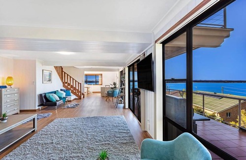 Nelson Bay Casa | Pacific Waters - Unbeatable Views of Port Stephens