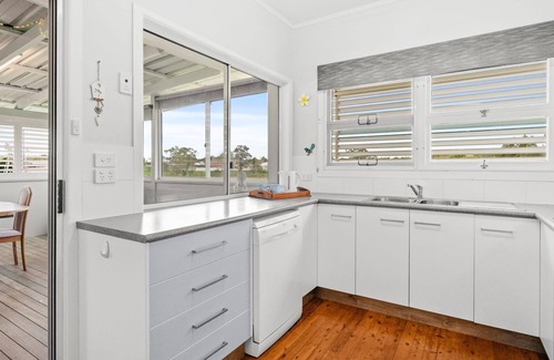 Kingscliff Casa | Pacific Waves - Pet Friendly Original Beach House