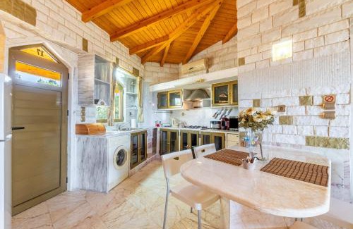 Gaios Apartamento | Paco's Resort Luxury Villa 17