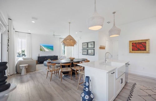 Seagrove Beach Casa | Paddleboard*Dock to Fish*Golf Cart*Pool