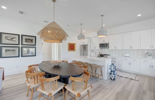 Seagrove Beach Casa | Paddleboard*Dock to Fish*Golf Cart*Pool