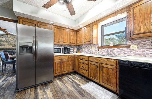 Bella Vista Casa | Lakefront Serenity! Paddle, Kayak and Relax from your private dock!