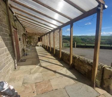 Hollow Meadows Apartamento | Padley Farm