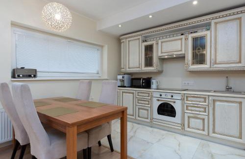 Pirita Apartamento | Padriku Apartment with a balcony,near to central,Self Check In 24 7,FREE Parking