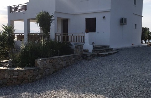 Alonissos Villa | CASA PAGGIRI EN LA ISLA DE ALONISSOS. ENTORNO TRANQUILO CON VISTA ESPECTACULAR