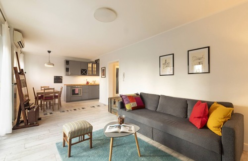 Rijeka Condominio | PAHA-PAHA condo near campus with lightning fast Wi-fi