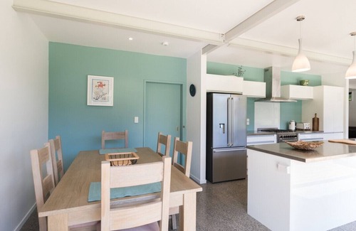 Paihia Cabaña | Paihia Center Peace - Central Paihia Holiday Home