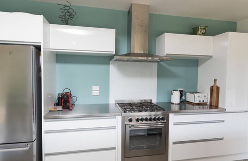 Paihia Cabaña | Paihia Center Peace - Central Paihia Holiday Home