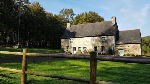 Paimpont Casa | Paimpont: Gîte de la Haute Fenderie