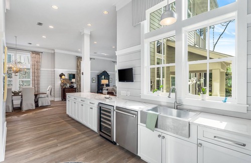 Watercolor Casa | Watercolor Retreat / Pet-Friendly / Private Pool / Golf Cart