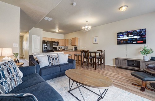Southeast Colorado Springs Casa | Painted Sky Too|8 min Airport|15 min hospital