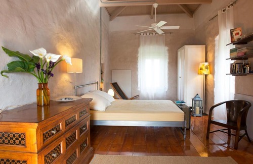 Kithira Casa | Painter's Country House