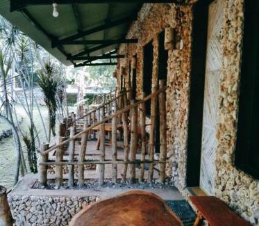 Daanbantayan Complejo | Palaboy Skatecamp Native House Beach Resort