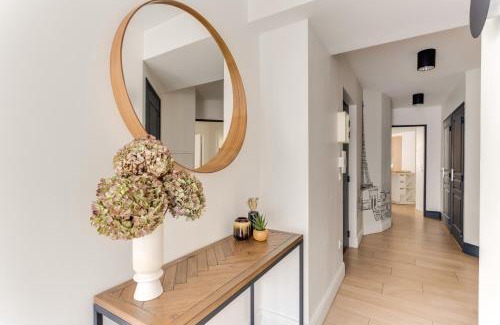 Levallois-Perret Apartamento | Palais des congrès , 4 bedrooms