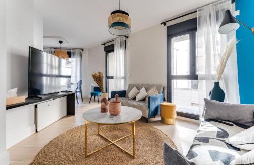 Levallois-Perret Apartamento | Palais des congrès , 4 bedrooms