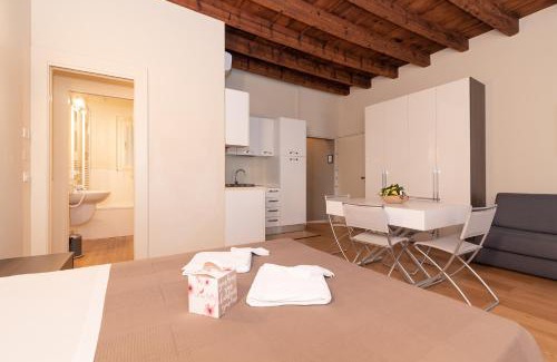 Centro Storico Nord Apartamento | PALAZZETTO IL MANGANO - F&L Apartment